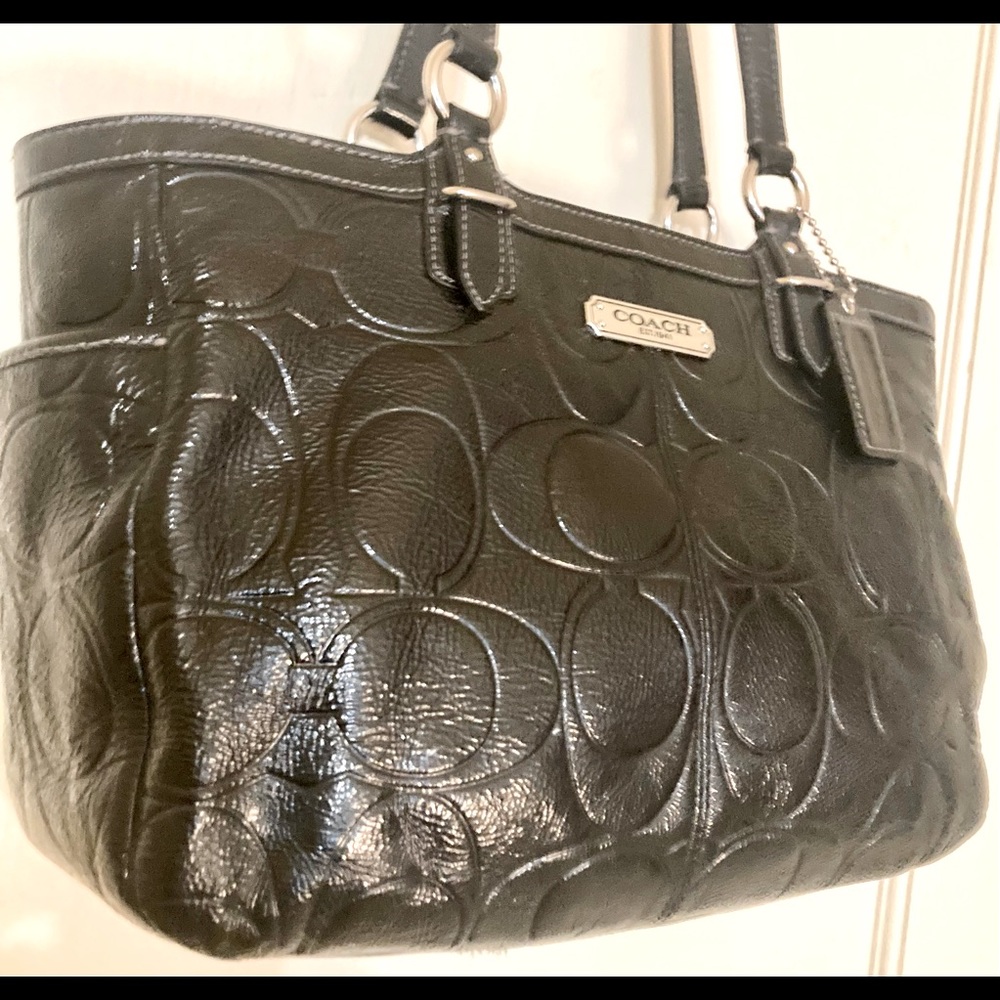 🖤Coach Embossed Black Patent Leather Handbag